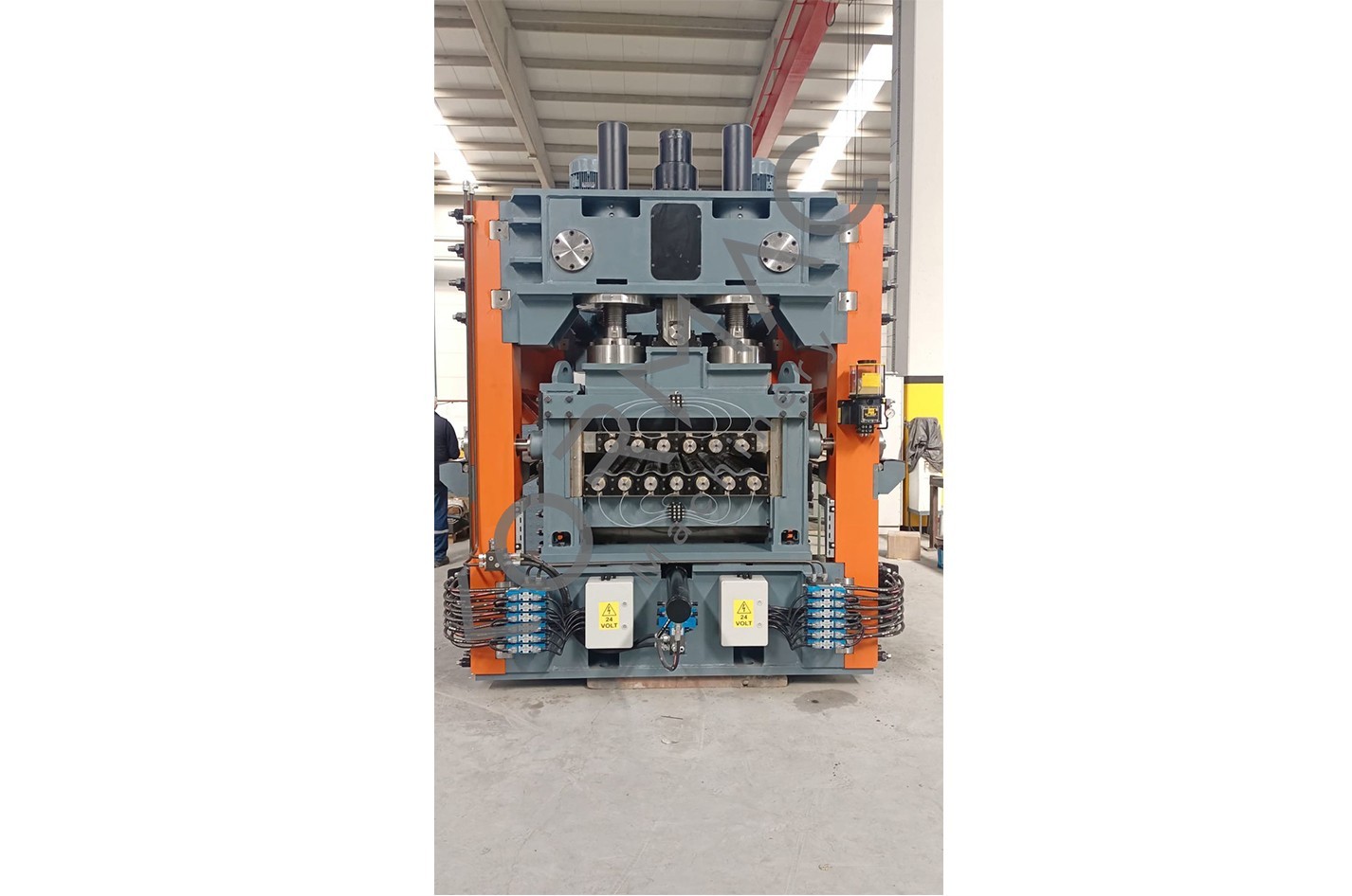 KORMAC - Sheet Metal Straightening & Leveling Machine (Leveler)